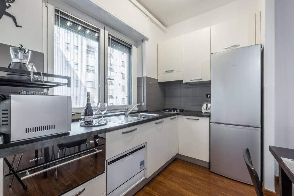 Citylife - Elegante Appartamento Milão Exterior foto